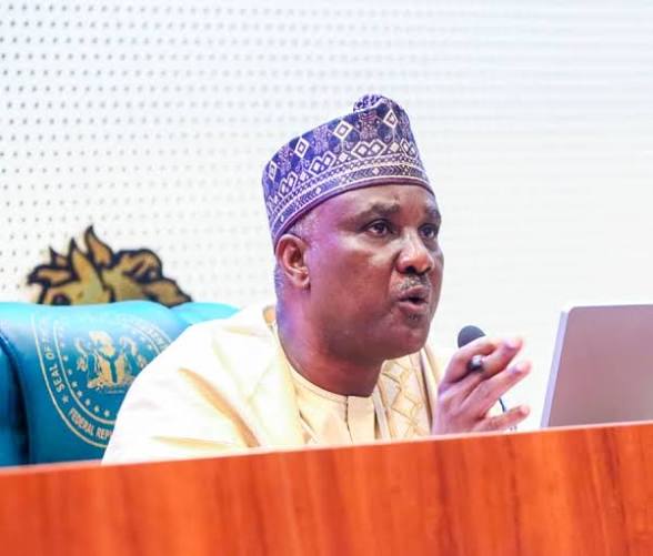 Speaker Abbas urges swift, precise rescue after mass abduction of Oyo students