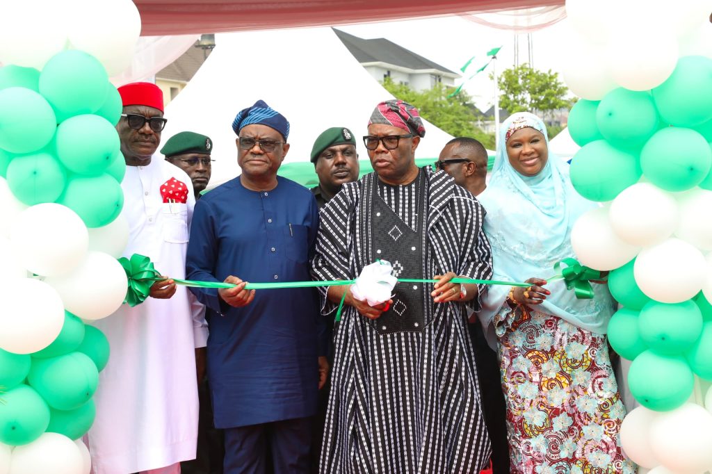 We don’t abandone projects, Tinubu declares at Abuja roads commissioning