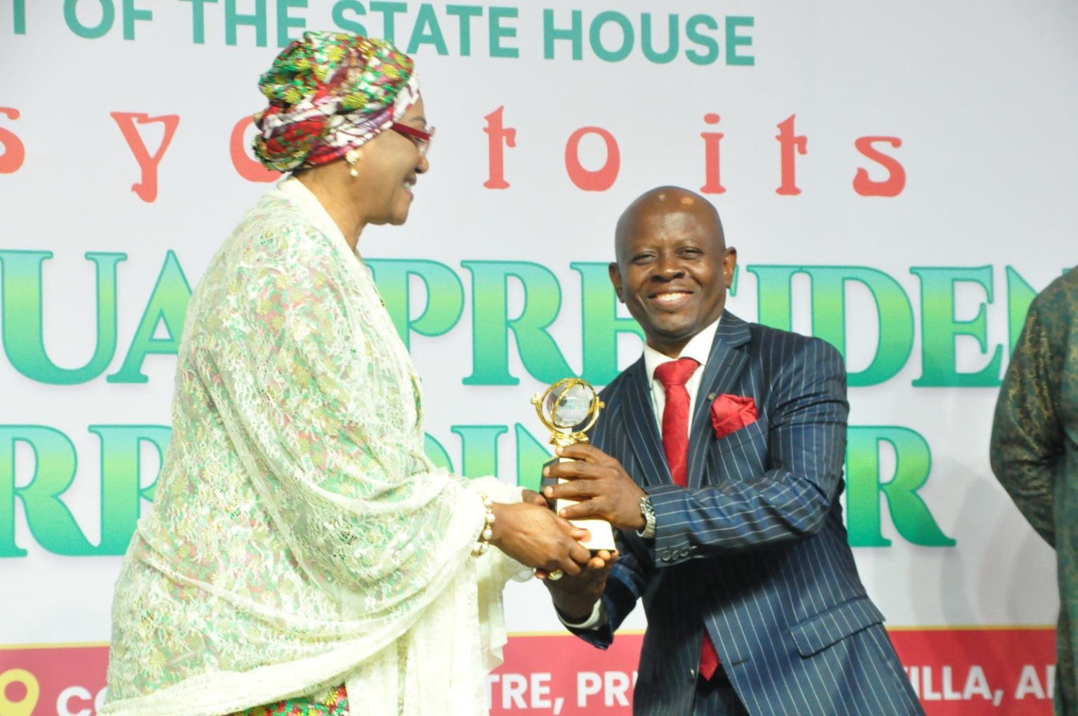 Aso Villa press corps chairman Anule wins leadership award