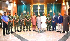 Tinubu meets Security Chiefs in Aso Rock