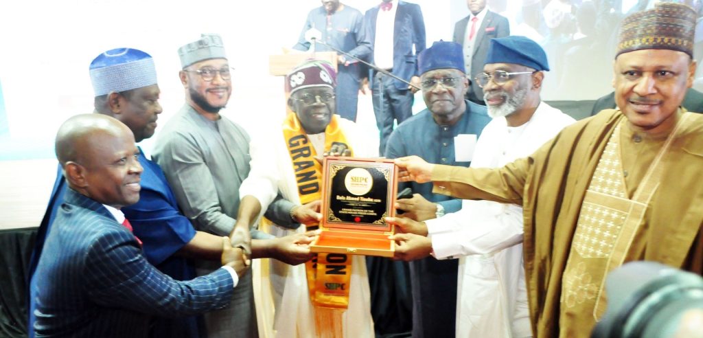 Tinubu’s sterling show at historic presidential press corps dinner