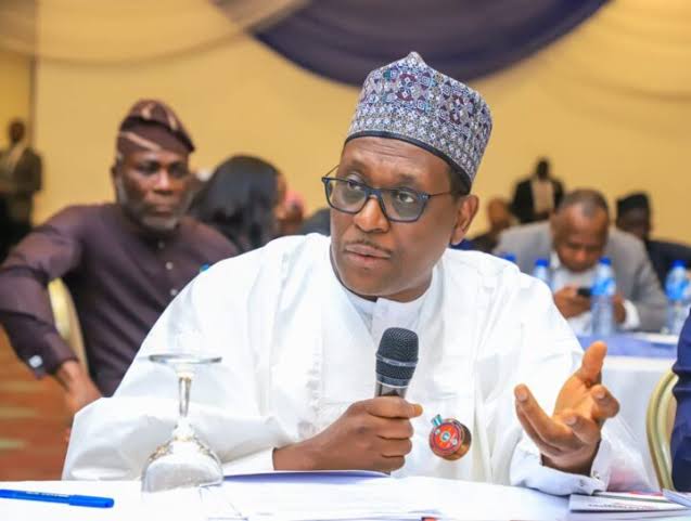 FG confirms Ebola case in FCT, identifies 44 contacts